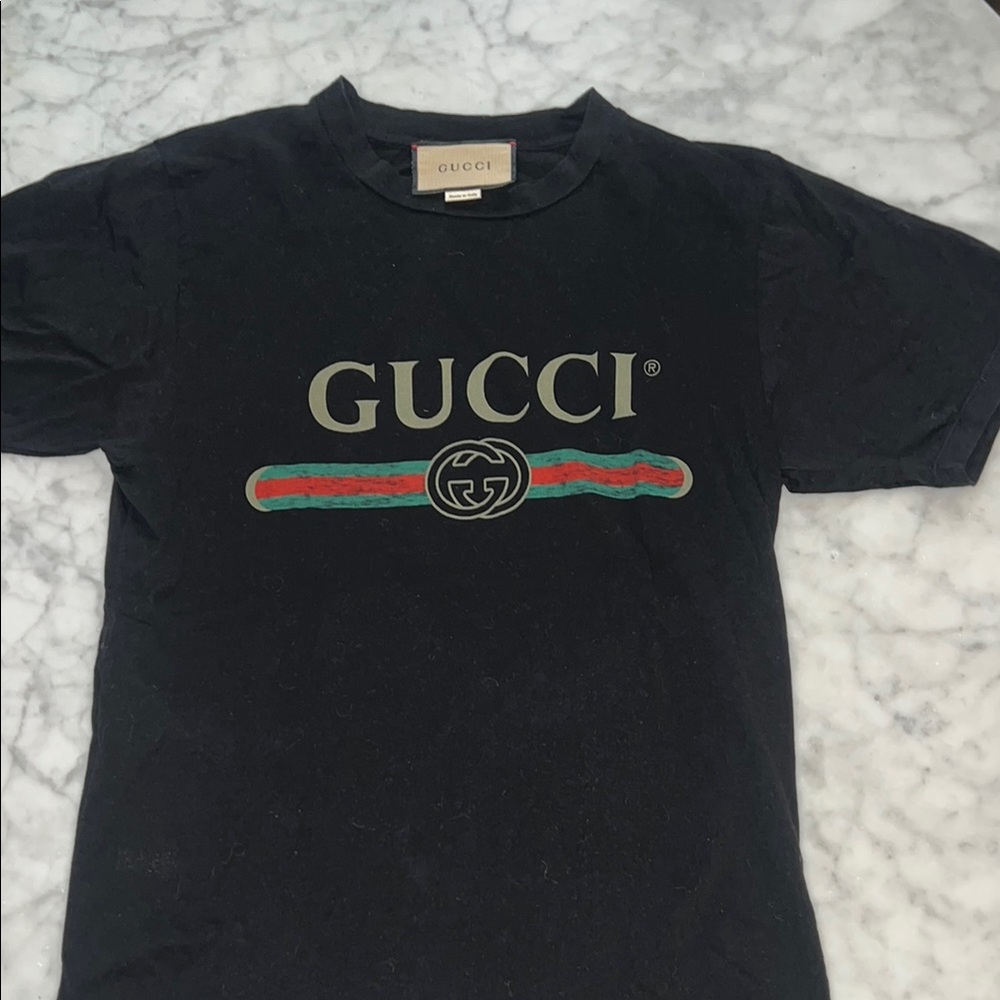 Gucci Black Short Sleeve Tee with Iconic Logo